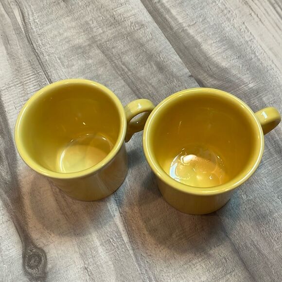 Fiestaware ring handle 10oz Sunflower yellow coffee mug - Picture 4 of 6